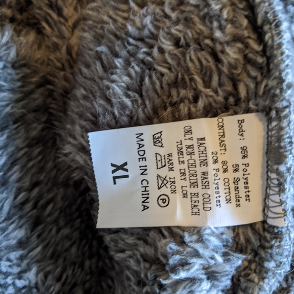 Thick pullover - Picture 3 of 6